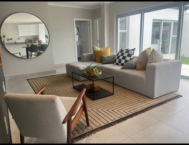 2 BEDROOM HOUSE FOR SALE IN SHEFFIELD BEACH